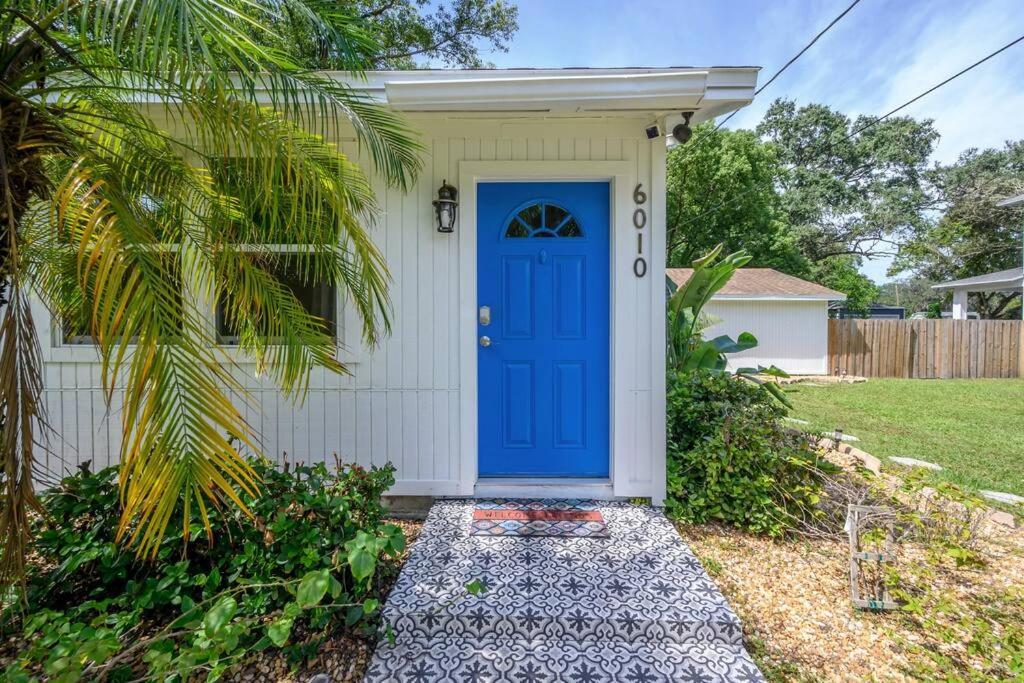 Golden Greek Getaway Chic House In Heart Of Tampa Villa Exterior foto